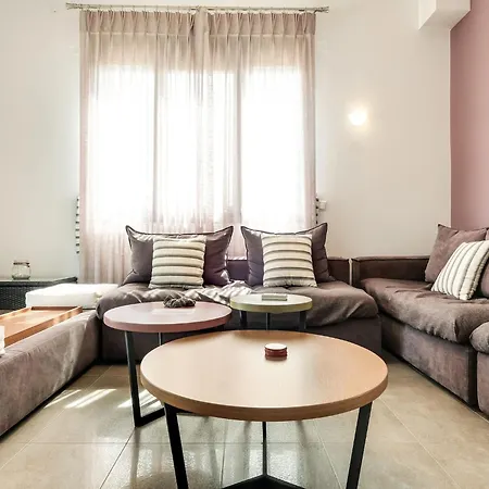 Lovely In With Private Pool * Adelianos Kampos